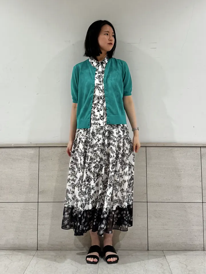 GRACE CONTINENTAL 伊藤　静華 コーディネート画像