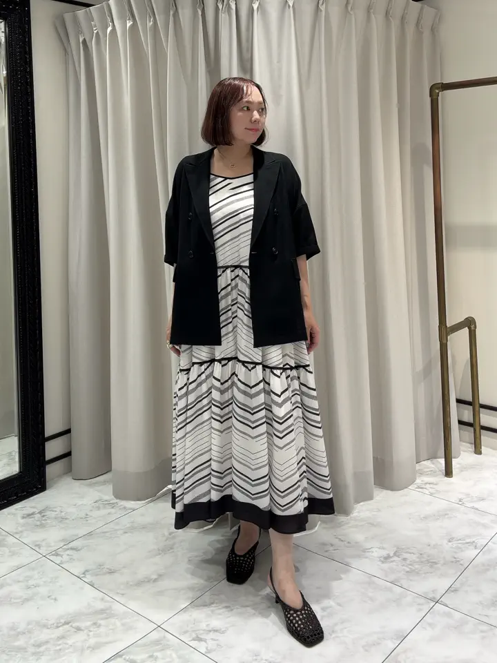 GRACE CONTINENTAL Izumi コーディネート画像