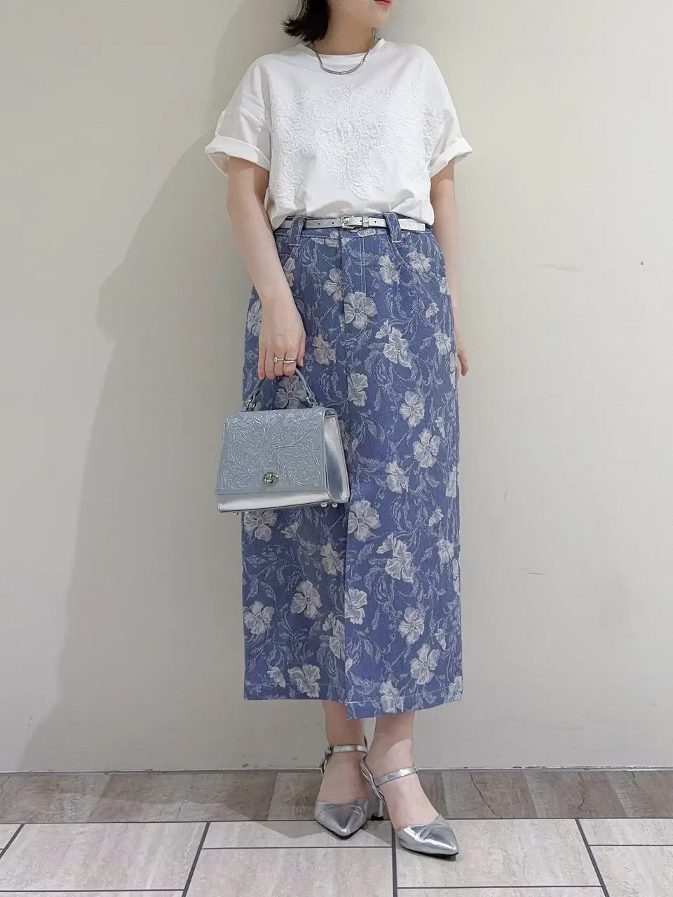 GRACE CONTINENTAL SASAKI コーディネート画像