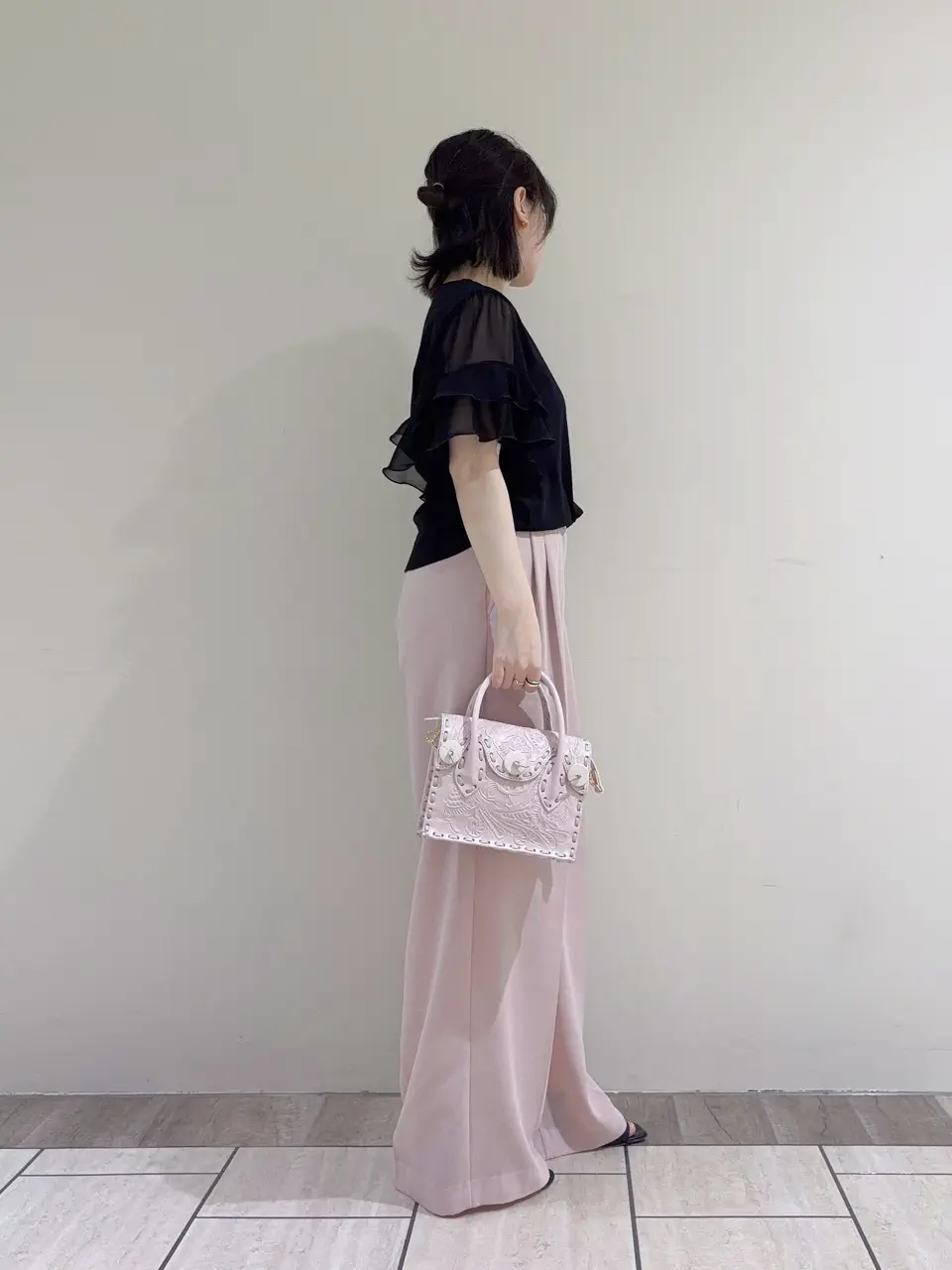 GRACE CONTINENTAL SASAKI コーディネート画像