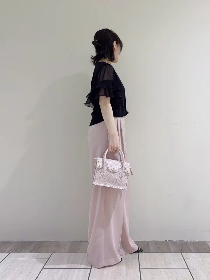 GRACE CONTINENTAL SASAKI コーディネート画像