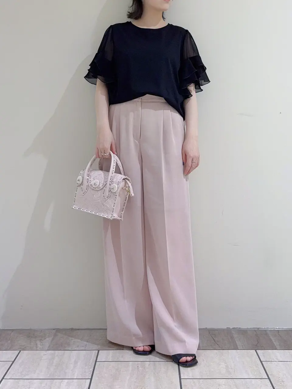 GRACE CONTINENTAL SASAKI コーディネート画像