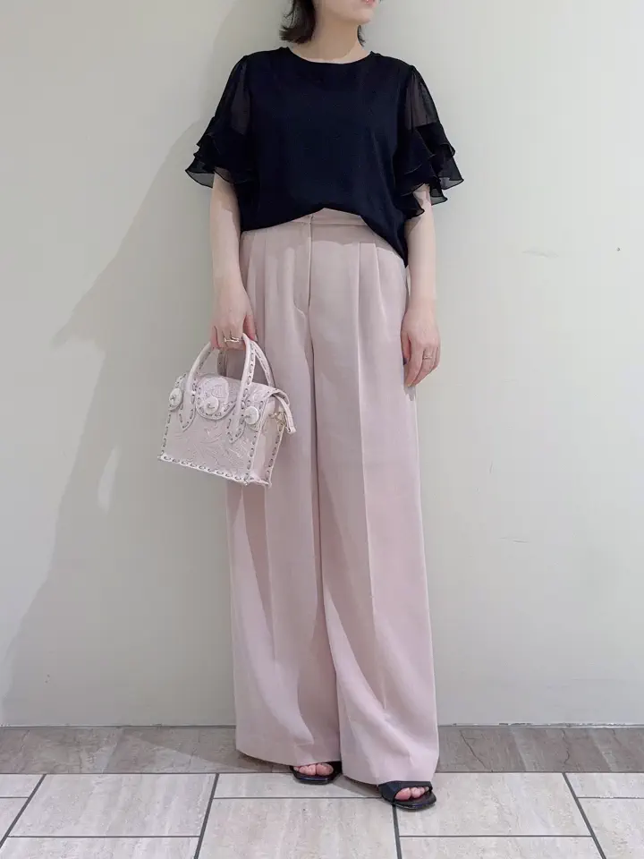 GRACE CONTINENTAL SASAKI コーディネート画像