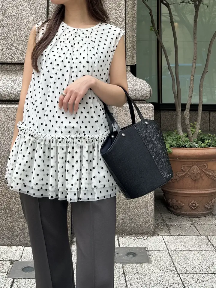GRACE CONTINENTAL ERINA KATO コーディネート画像