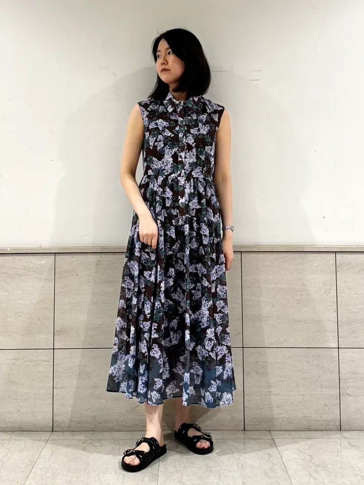 GRACE CONTINENTAL 伊藤　静華 コーディネート画像