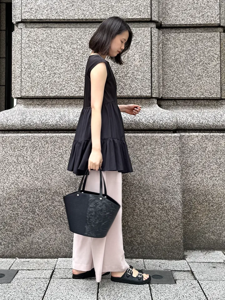 GRACE CONTINENTAL 伊藤　静華 コーディネート画像