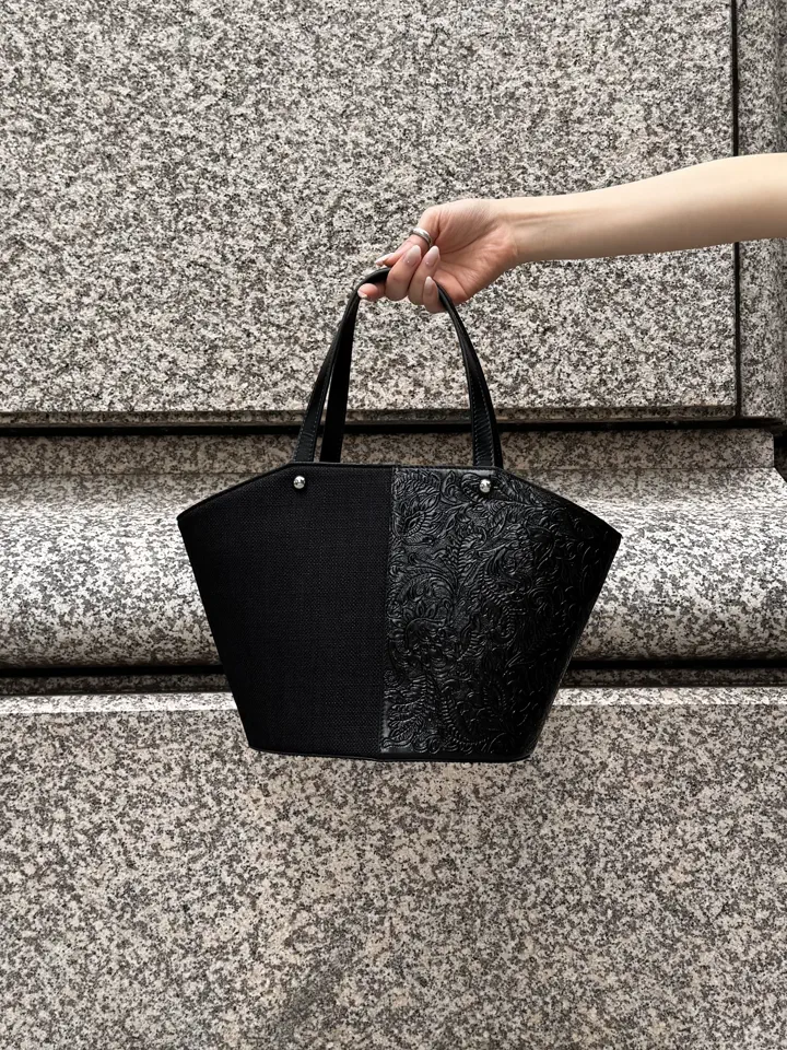 GRACE CONTINENTAL 伊藤　静華 コーディネート画像