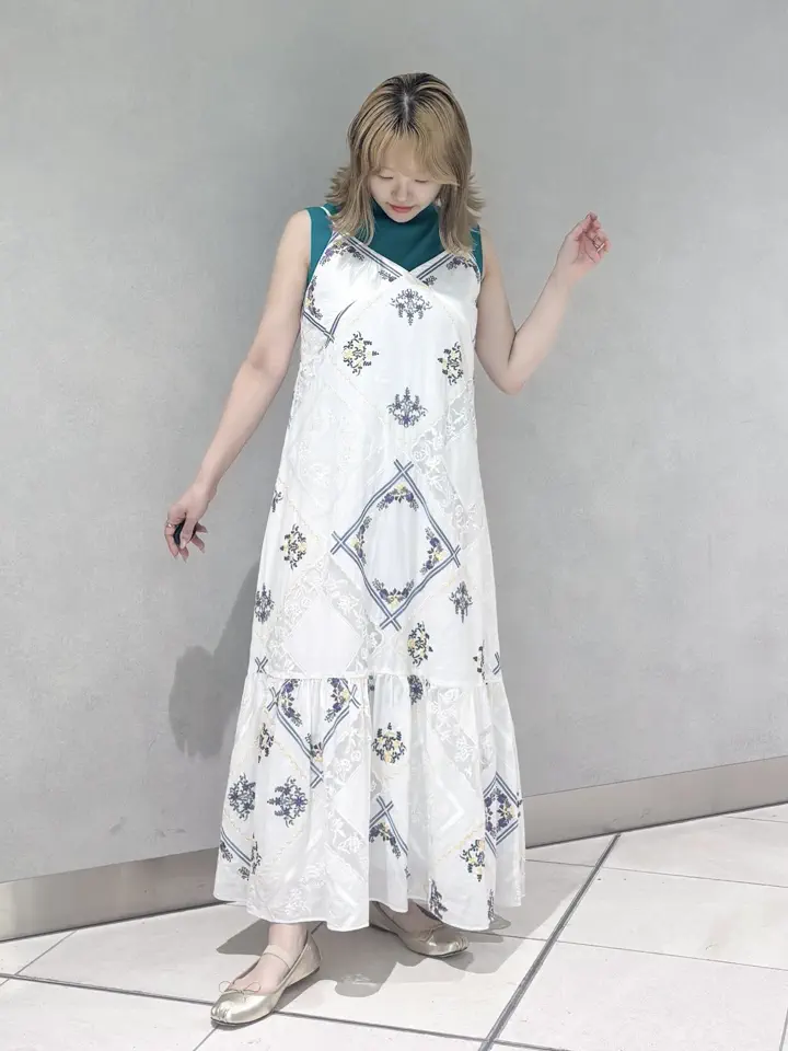 GRACE CONTINENTAL SAYUMI Nagashima コーディネート画像
