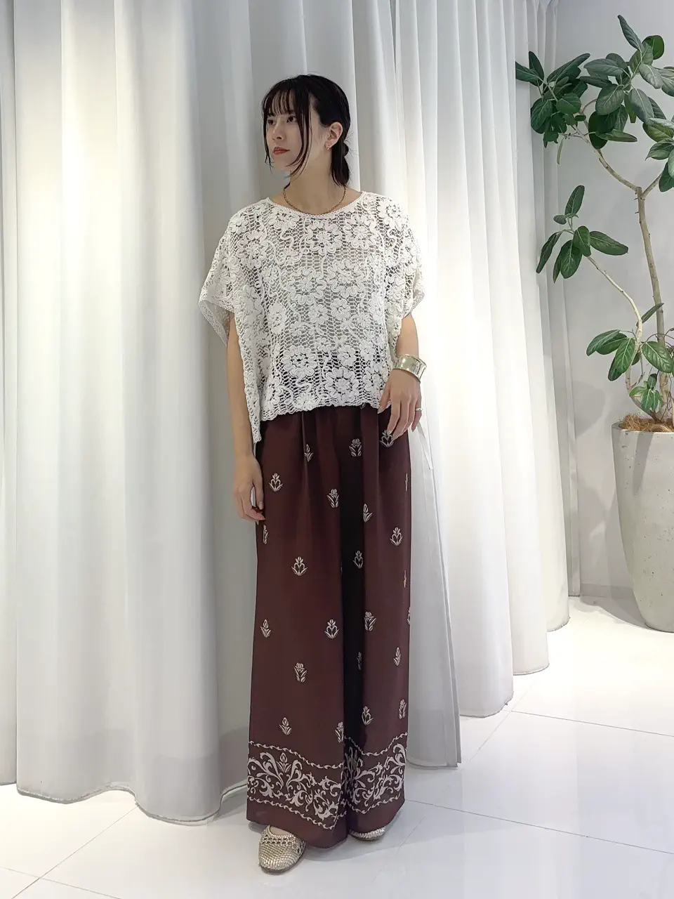 GRACE CONTINENTAL Hikaru Okada コーディネート画像