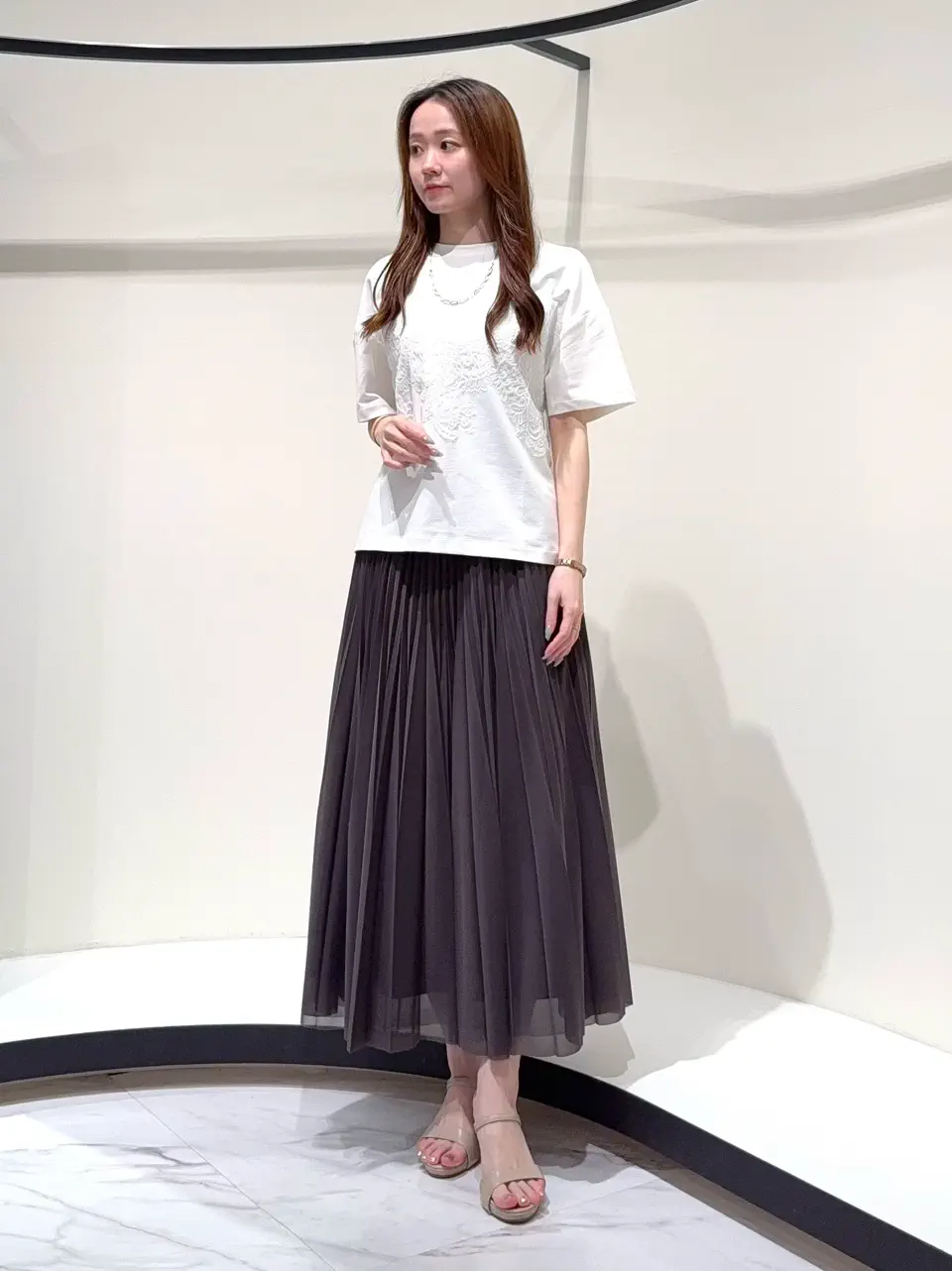 GRACE CONTINENTAL Suzuka コーディネート画像