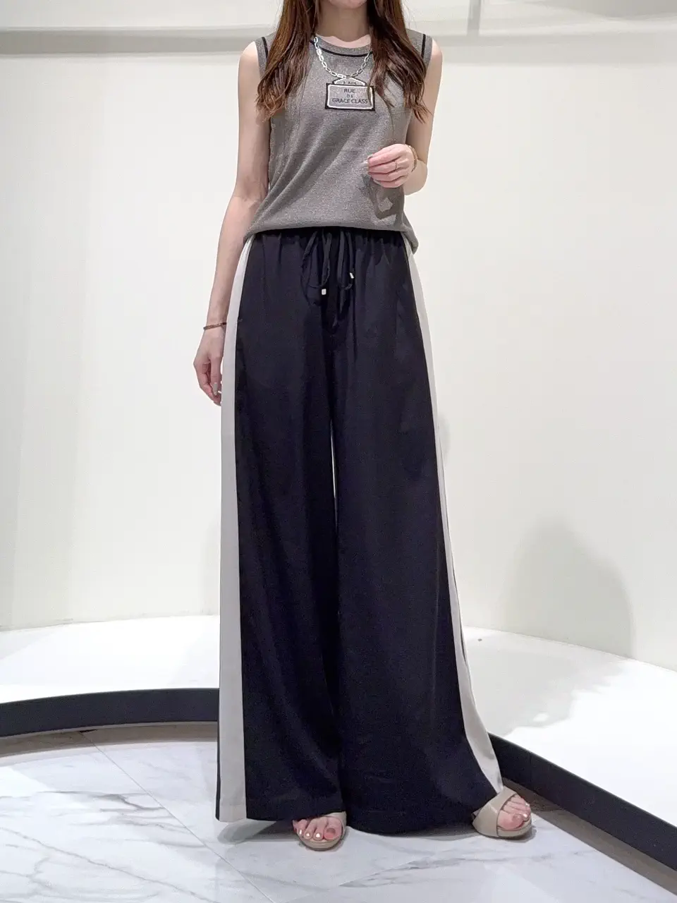 GRACE CONTINENTAL Suzuka コーディネート画像