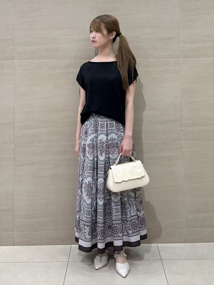 GRACE CONTINENTAL s.kondo コーディネート画像