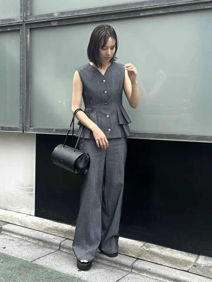 GRACE CONTINENTAL Hikaru Okada コーディネート画像