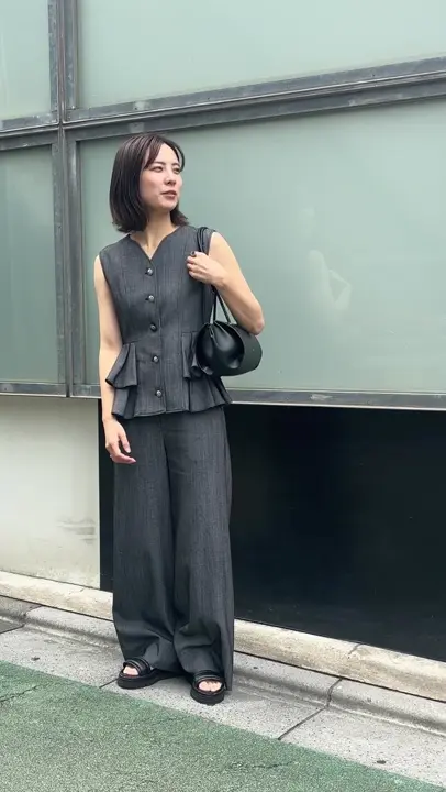 GRACE CONTINENTAL Hikaru Okada コーディネート画像