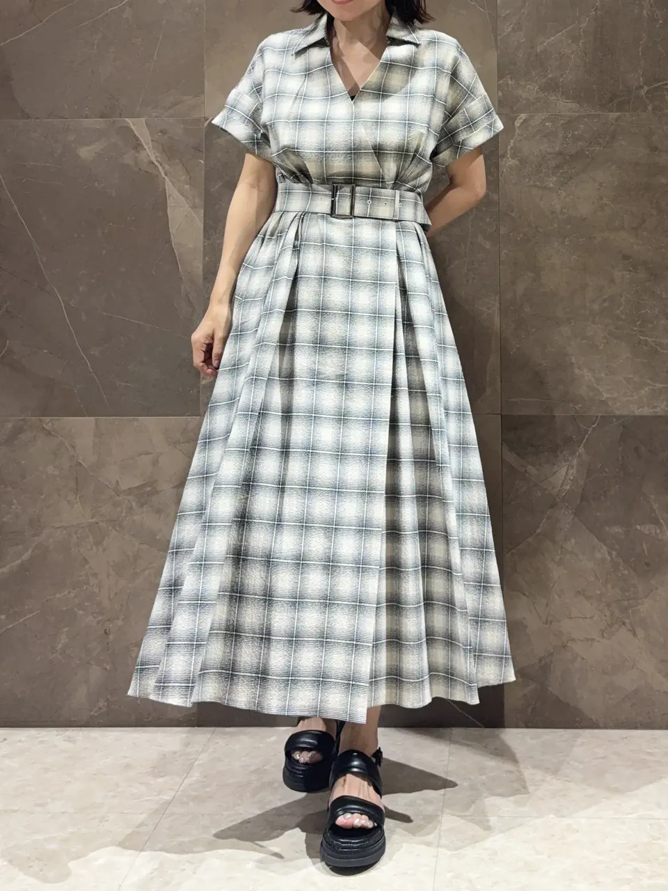GRACE CONTINENTAL 穐山　香織 コーディネート画像