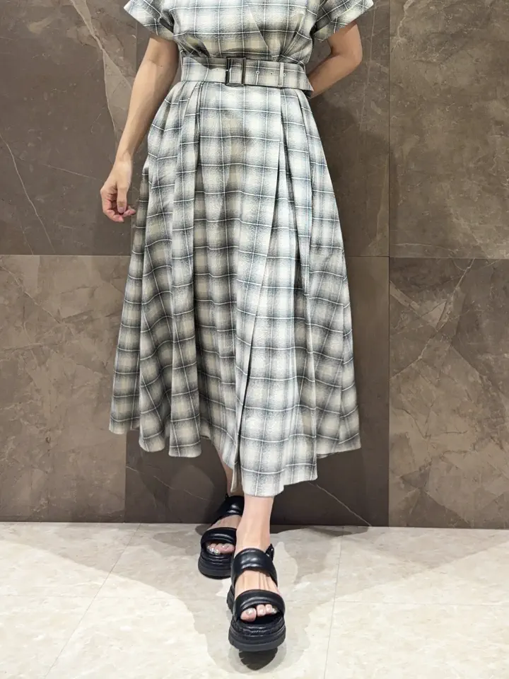 GRACE CONTINENTAL 穐山　香織 コーディネート画像
