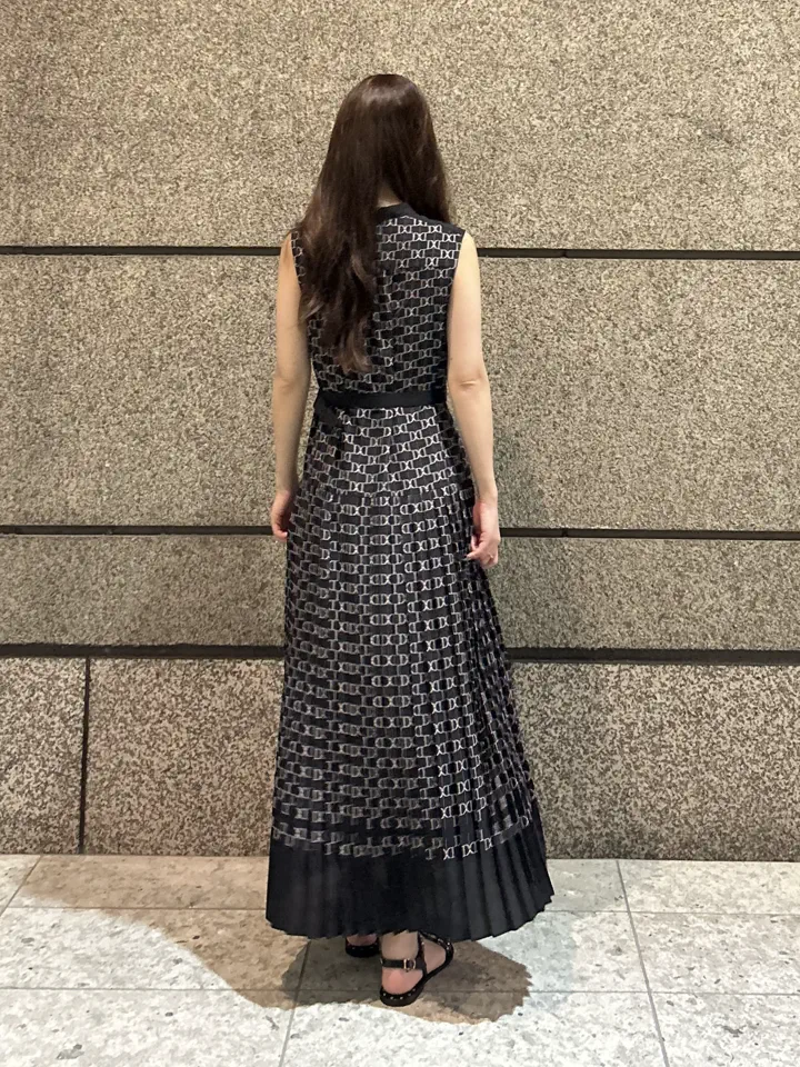 GRACE CONTINENTAL ERINA KATO コーディネート画像