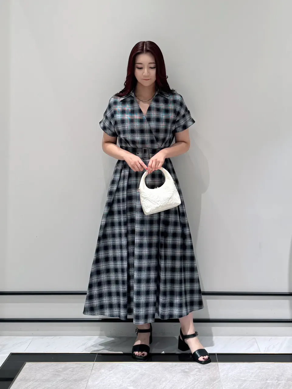 GRACE CONTINENTAL MOMOKO コーディネート画像