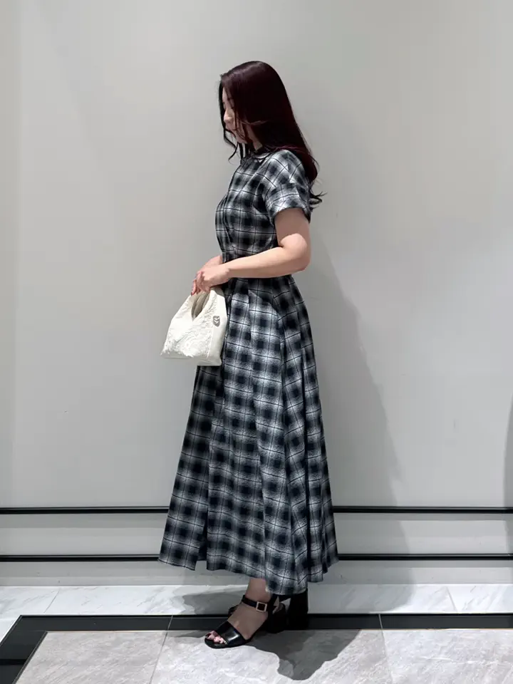 GRACE CONTINENTAL MOMOKO コーディネート画像