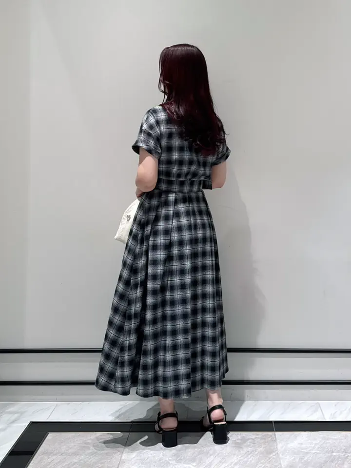 GRACE CONTINENTAL MOMOKO コーディネート画像