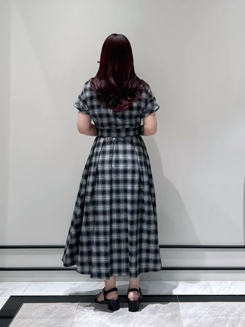 GRACE CONTINENTAL MOMOKO コーディネート画像