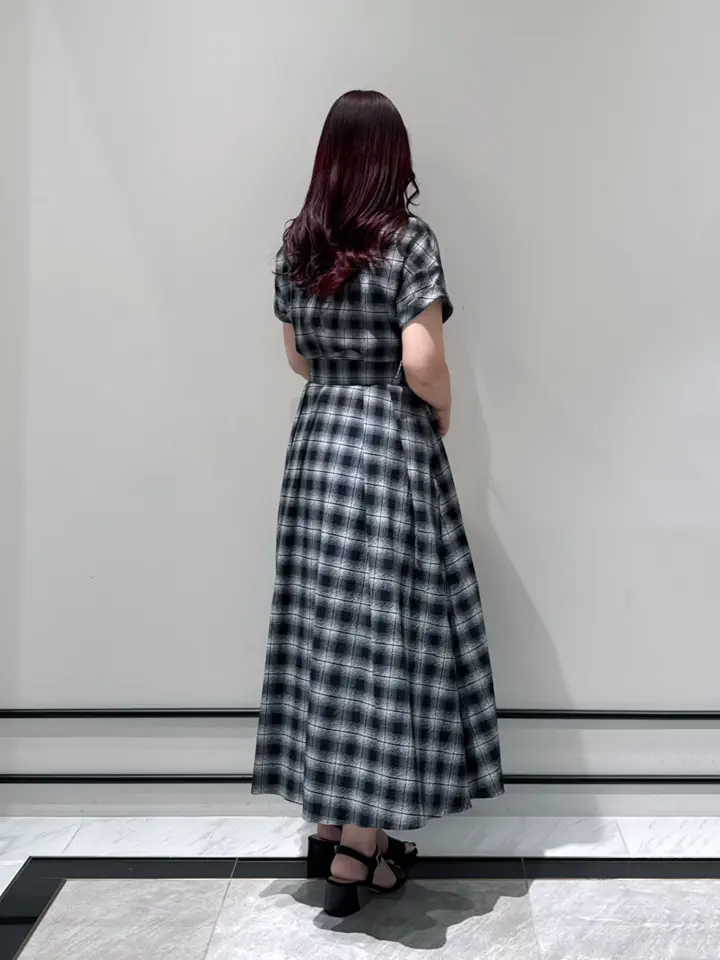 GRACE CONTINENTAL MOMOKO コーディネート画像