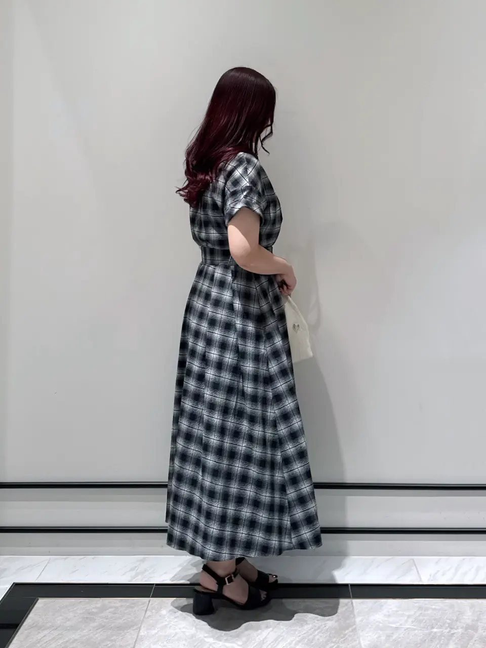 GRACE CONTINENTAL MOMOKO コーディネート画像