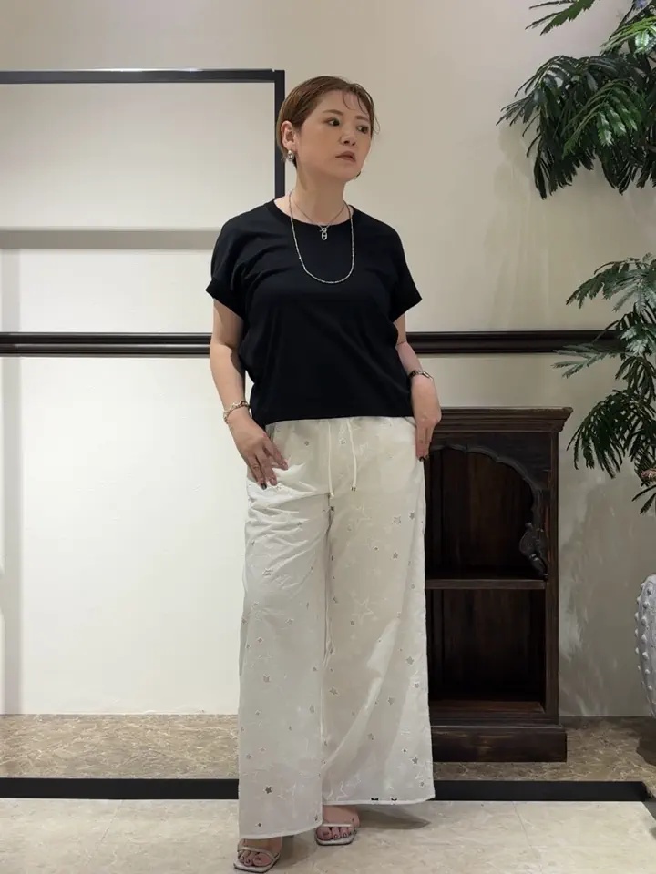 GRACE CONTINENTAL N.YURI コーディネート画像