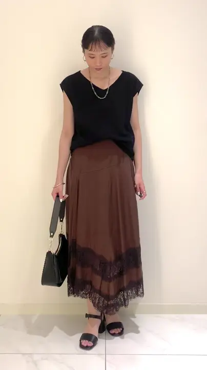 GRACE CONTINENTAL haruka iwasaki コーディネート画像