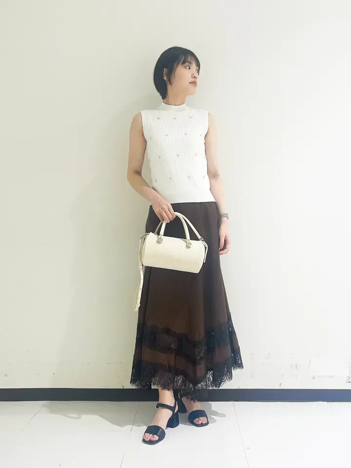 GRACE CONTINENTAL nao コーディネート画像
