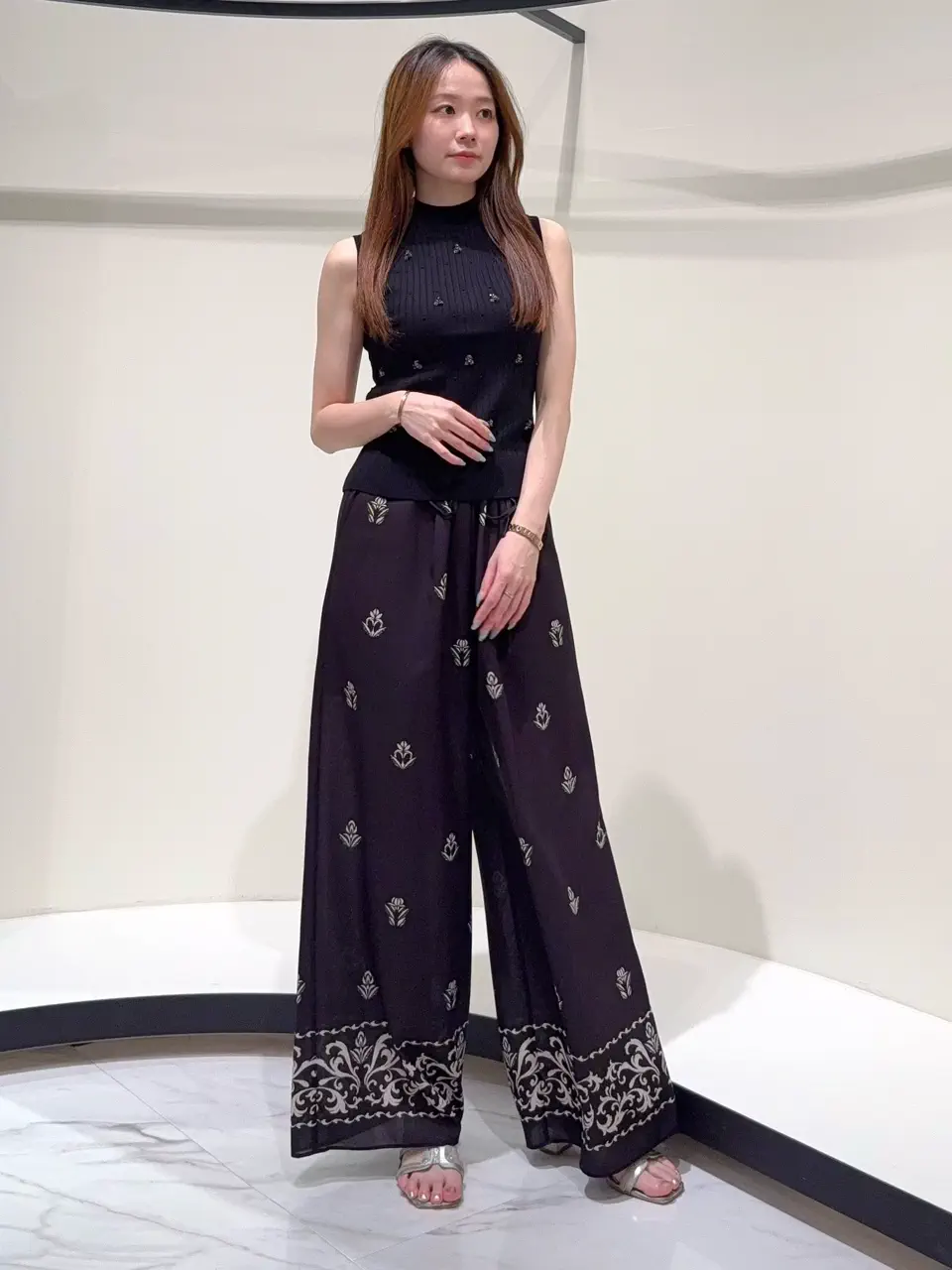 GRACE CONTINENTAL Suzuka コーディネート画像