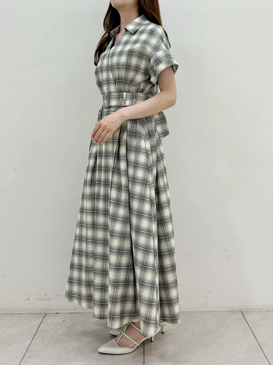 GRACE CONTINENTAL Miu Akamatsu コーディネート画像