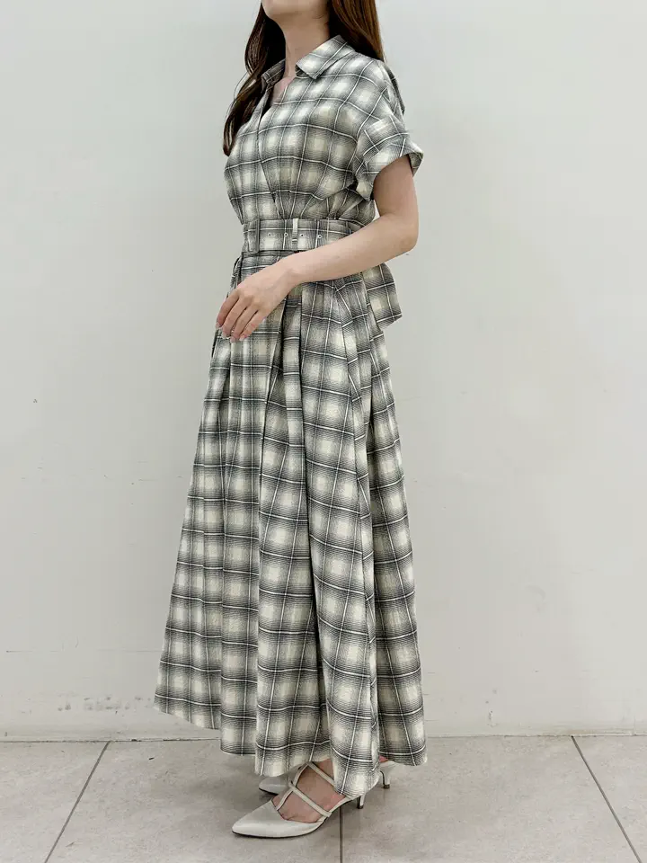 GRACE CONTINENTAL Miu Akamatsu コーディネート画像