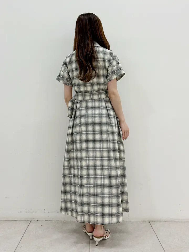 GRACE CONTINENTAL Miu Akamatsu コーディネート画像
