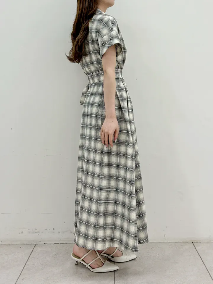 GRACE CONTINENTAL Miu Akamatsu コーディネート画像