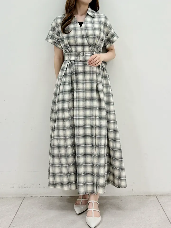 GRACE CONTINENTAL Miu Akamatsu コーディネート画像