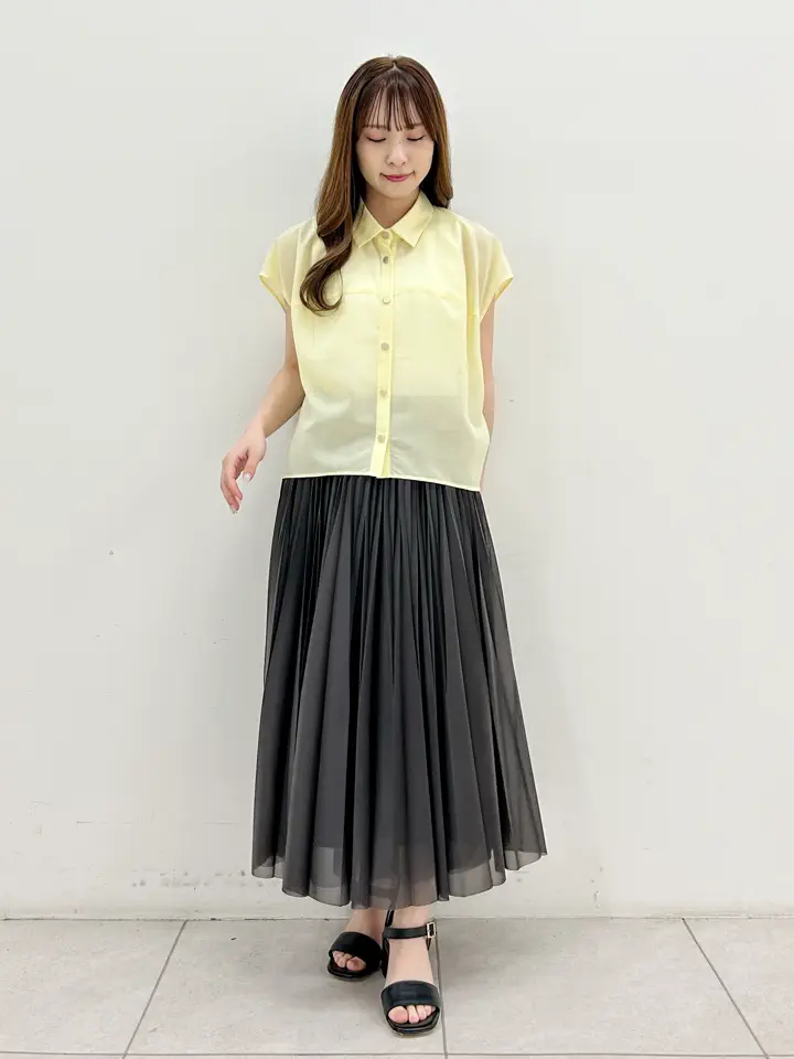 GRACE CONTINENTAL Miu Akamatsu コーディネート画像