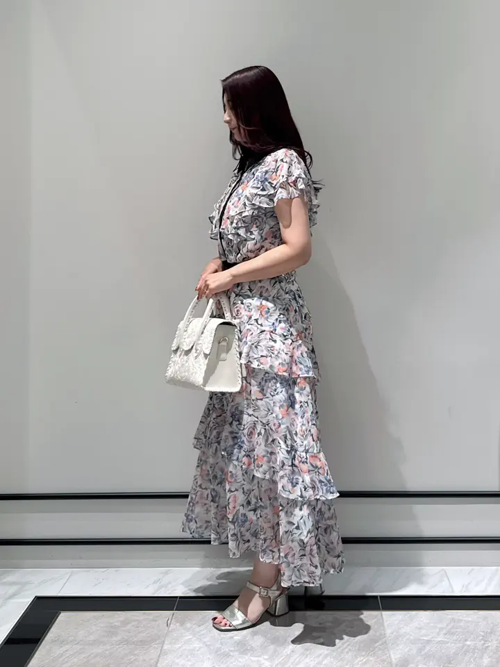 GRACE CONTINENTAL MOMOKO コーディネート画像