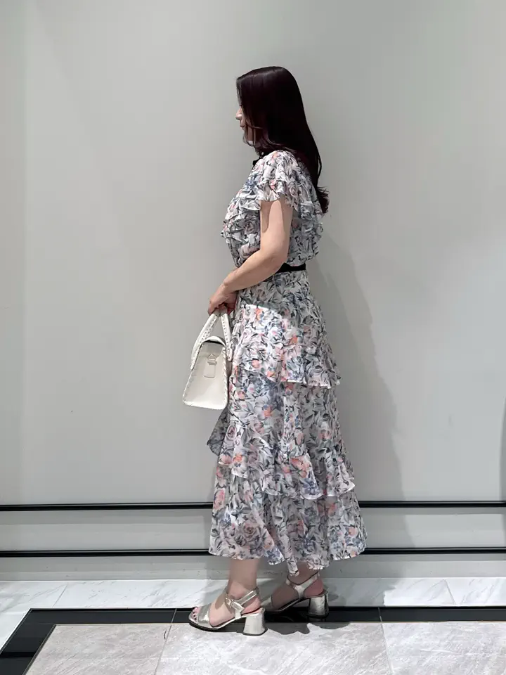 GRACE CONTINENTAL MOMOKO コーディネート画像