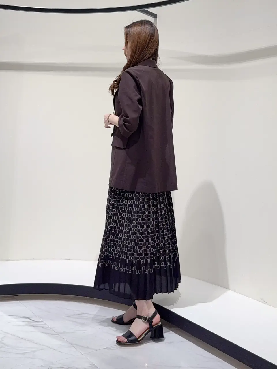 GRACE CONTINENTAL Suzuka コーディネート画像