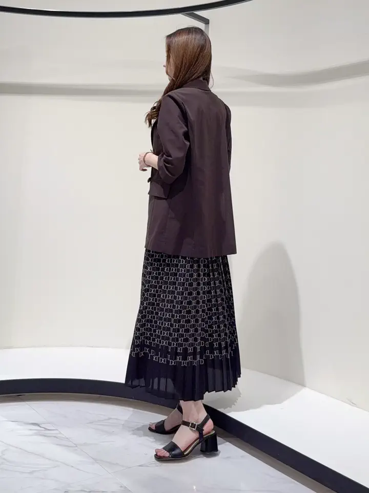 GRACE CONTINENTAL Suzuka コーディネート画像