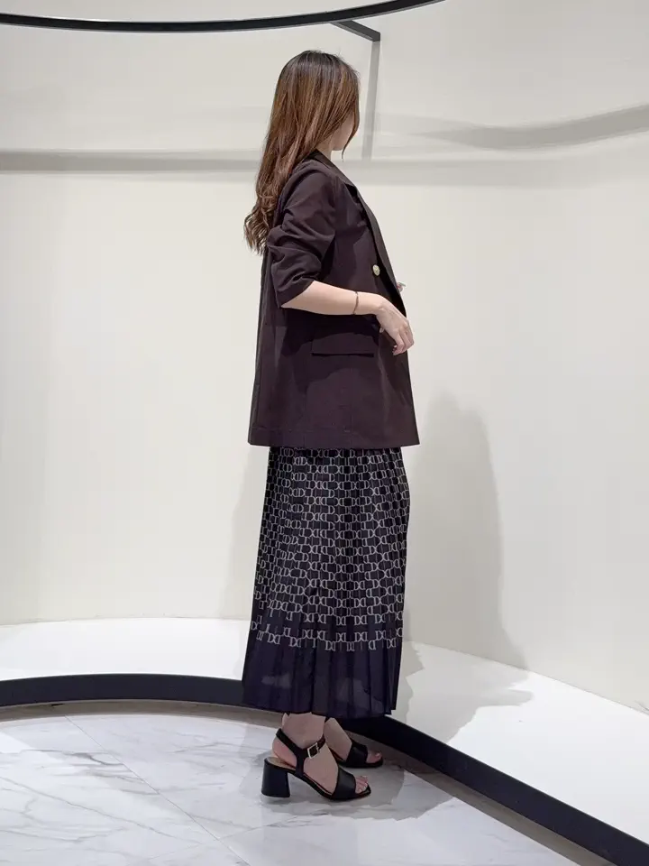 GRACE CONTINENTAL Suzuka コーディネート画像