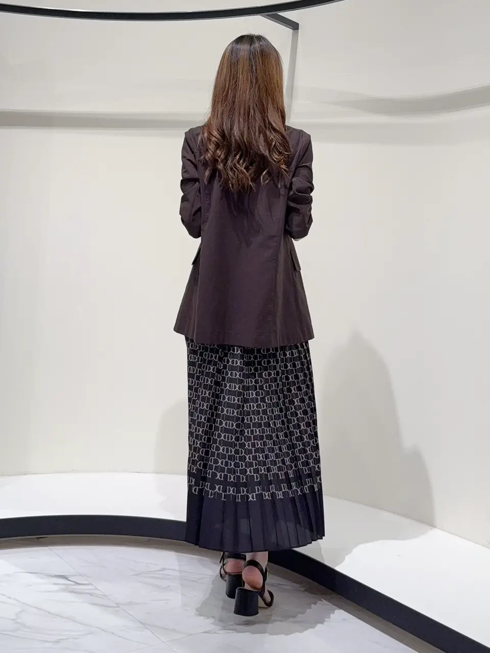 GRACE CONTINENTAL Suzuka コーディネート画像