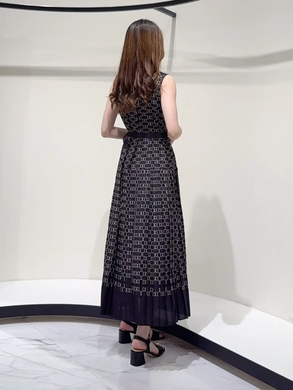 GRACE CONTINENTAL Suzuka コーディネート画像