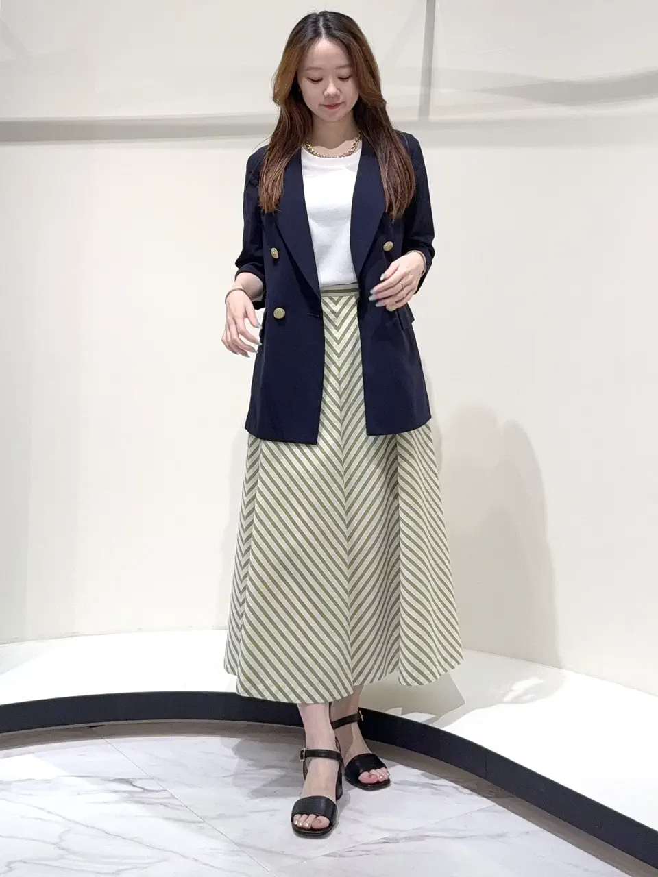 GRACE CONTINENTAL Suzuka コーディネート画像
