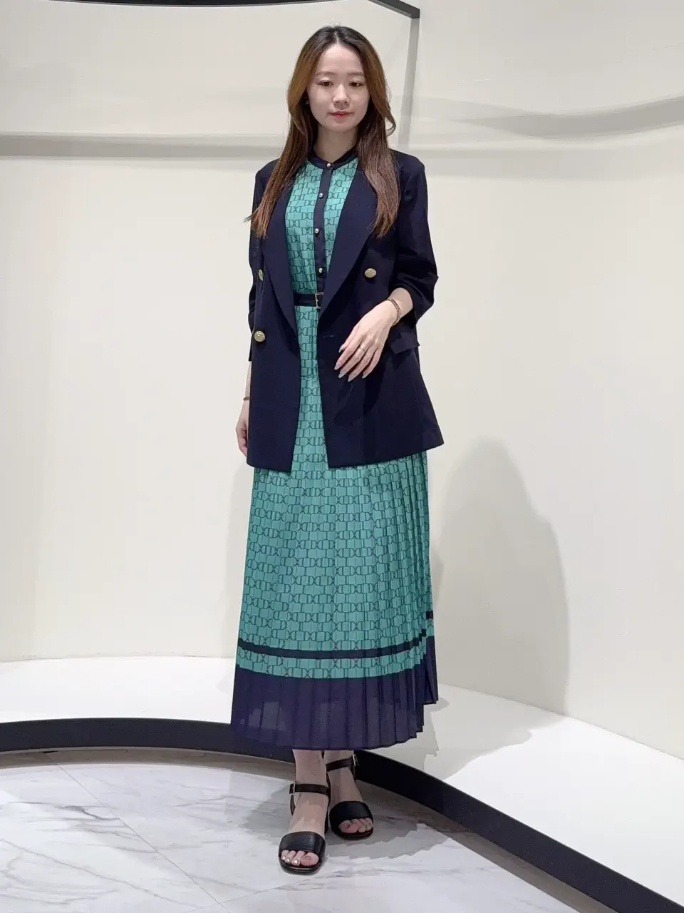 GRACE CONTINENTAL Suzuka コーディネート画像