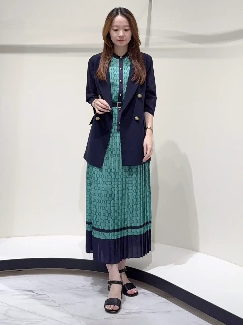 GRACE CONTINENTAL Suzuka コーディネート画像