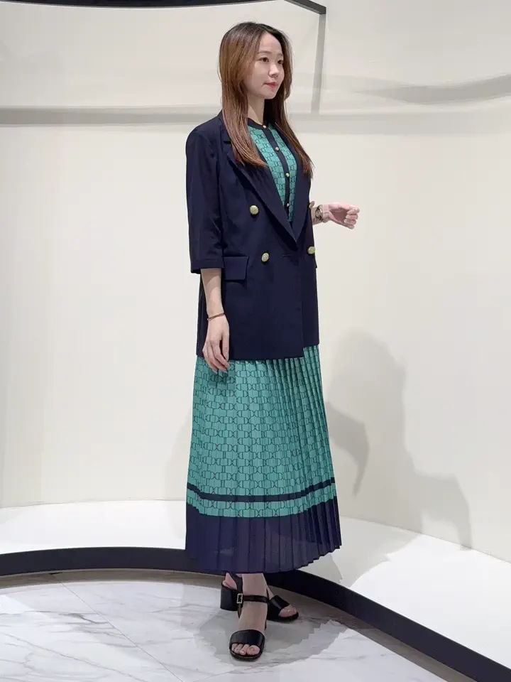 GRACE CONTINENTAL Suzuka コーディネート画像
