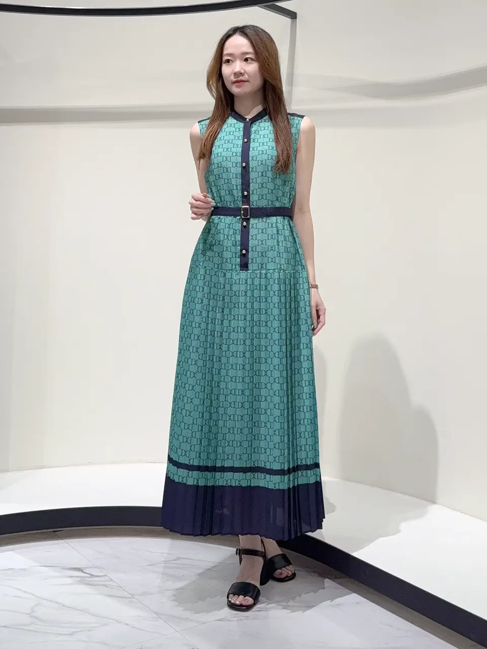 GRACE CONTINENTAL Suzuka コーディネート画像