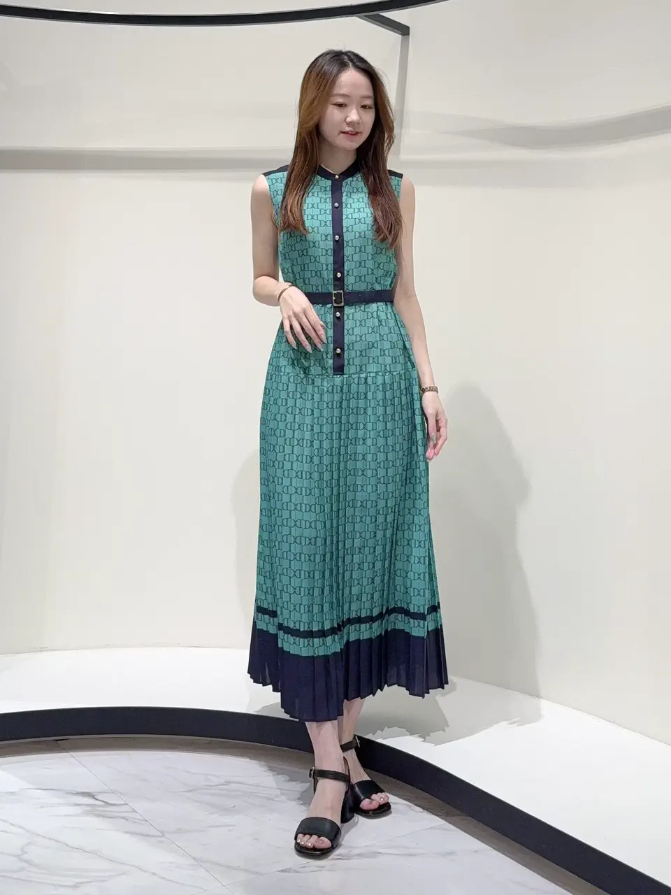 GRACE CONTINENTAL Suzuka コーディネート画像
